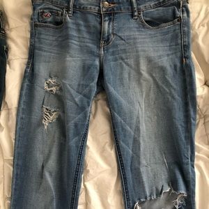 Mid-rise skinny jeans
